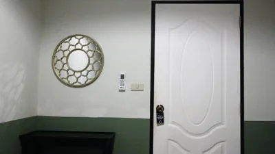 The Neighbors Hostel – Photos 16